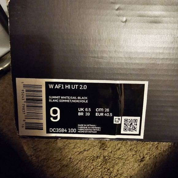 Womens af1 hI ut 2.0 boots - Picture 2 of 9